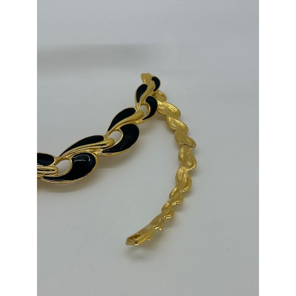 Vintage TRIFARI Gold Tone Black Enamel Modernist Leaf Link Collar Necklace 1980s - Picture 8 of 14
